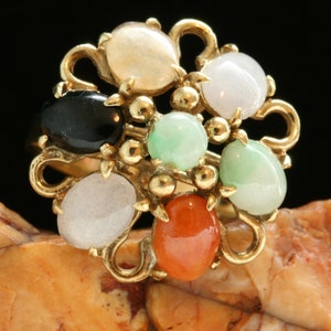Vintage Gold Jade Ring, 14k Gold Ring, Multicolored Jadeite Jade Ring, Vintage Gold Jade Jewelry, Jade Mid-Century Flower Cocktail Ring
