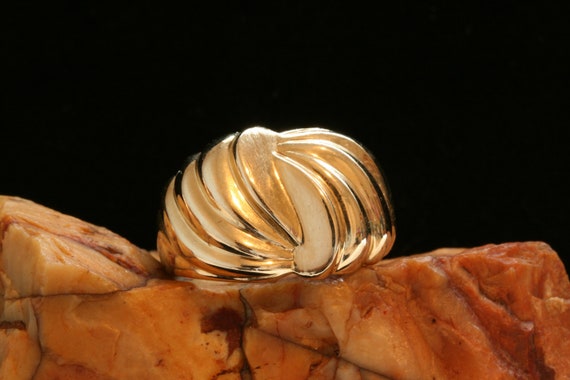 14k Gold Vintage Ring, Solid Gold Pattern Vintage