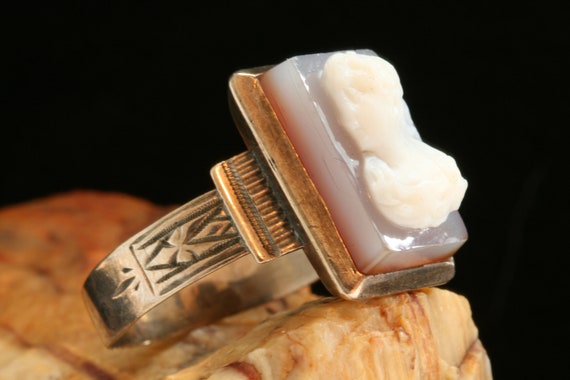 Antique Gold Cameo Ring, Victorian Ring, Sardonyx… - image 5