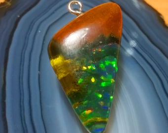 Rainbow synth Opal Chain pendant Round