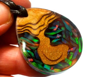 Rainbow synth Opal Chain pendant Round