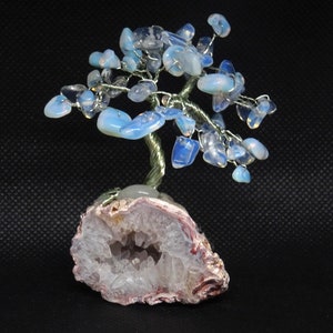 Opal glass, opalite, wire tree, gemstone tree, bonsai tree, lucky charm, tree of life, agate geode