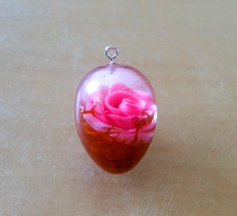 rose in resin rose pendant Rose with leaf Chain pendant rose pink rose