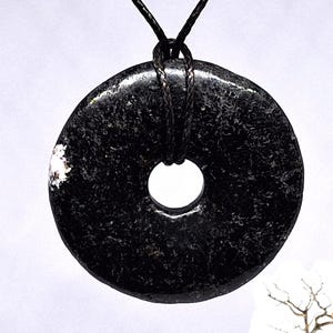 Rare new stone Khyberstone, Khyberdonut, Khyber, lava rock, hornblende, black pink