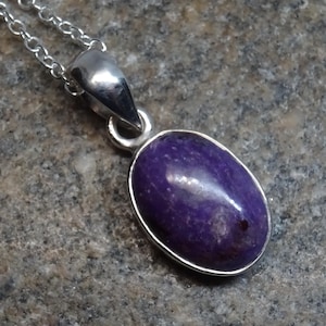 Rare Sugilite, 1A quality, Sugilite in 925 silver 10