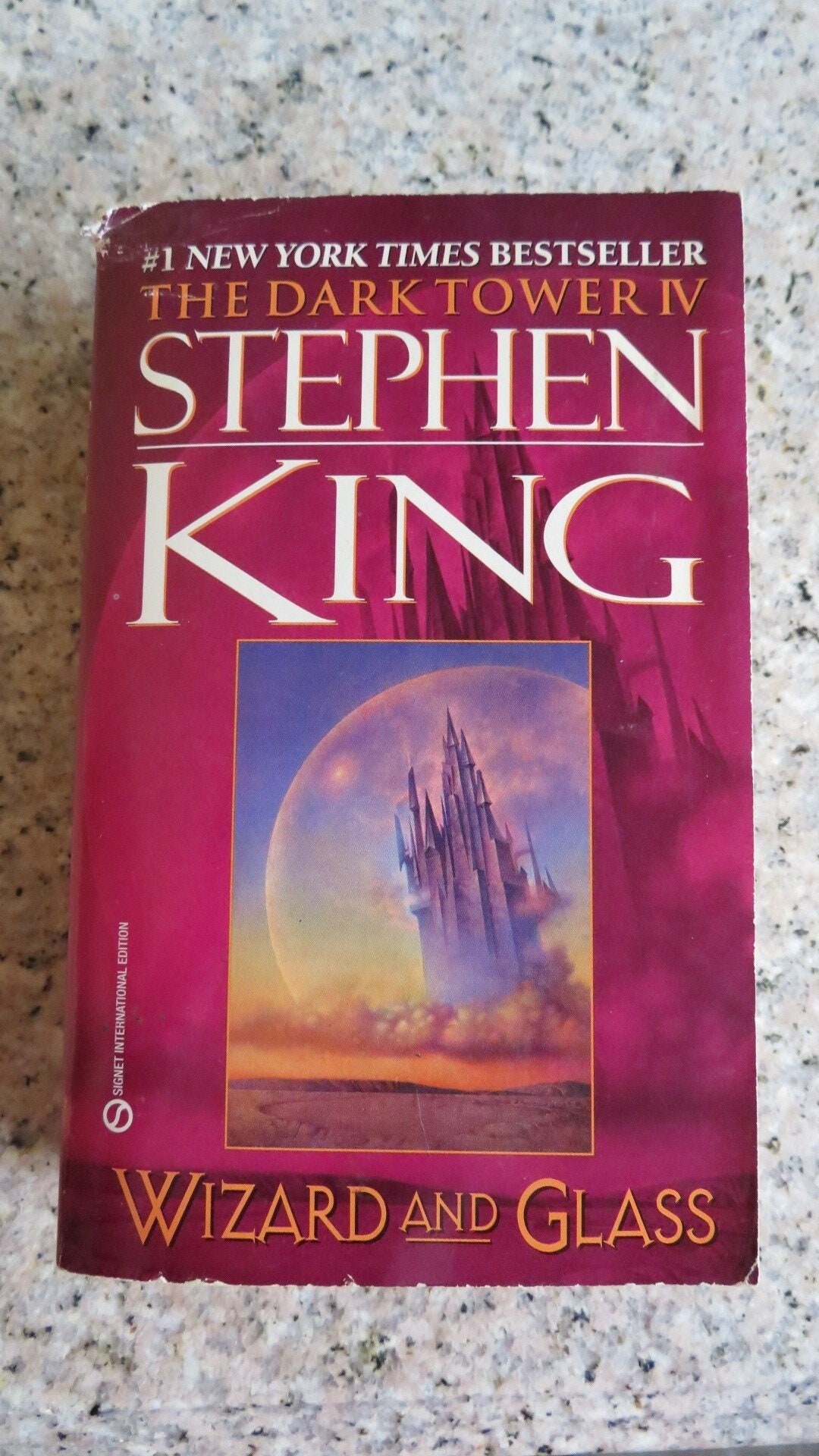 The DARK Tower IV WIZARD and Glass Stephen King 1997