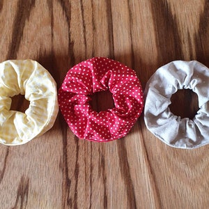 scrunchie, hair tie, hair band, hair tie