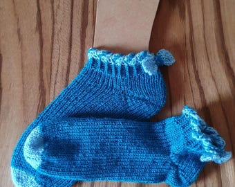 Handgestrickte kurze Socken mit Schleife Schmuckrand Stricksocken Sommersocken Söckchen handgestrickte Socken kurze Socken Wollsocken
