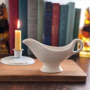Vintage White Restaurant Ware Gravy Boat, Sauce Pitcher, Farmhouse White, Old White Gravy Dish, Creamer Dish, Antique Farmhouse Dishes