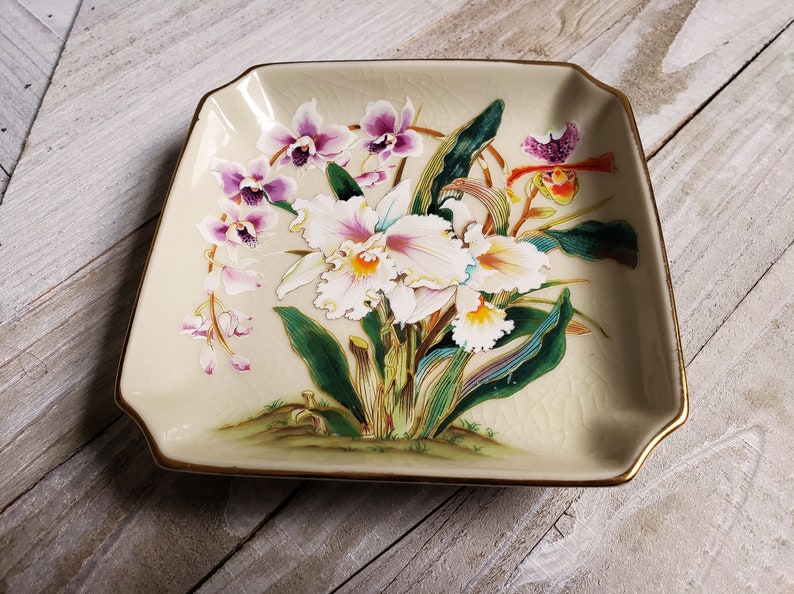 Orchids w Gold trim. Beautiful Vintage Japan AshtrayTrinket Dish Spring Flowers Daffodils