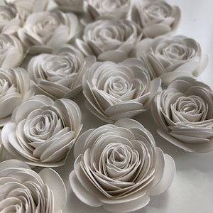 1&quot; Wide Small White Paper Roses Set of 10