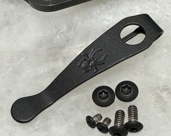 Tornillos inoxidables con clip de titanio negro para cuchillo ligero Spyderco Para 3 FRN