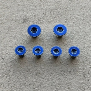 Blue Replacement Scale & Pivot Screws for Spyderco Paramilitary 2 - Set of 6
