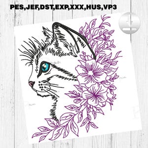 Puede incluir: Un archivo de diseño de bordado que muestra el perfil de un gato blanco y negro con un ojo azul brillante y una nariz rosa, rodeado de contornos de flores y hojas moradas. El texto PES, JEF, DST, EXP, XXX, HUS, VP3 aparece arriba.