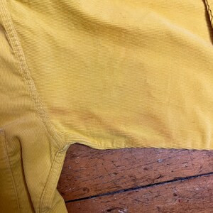 Chemise en velours côtelé jaune vif à col bouclé des années 50 image 6