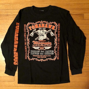 Camiseta vintage de manga larga de motocicleta Tomahawk Wisconsin Sturgis 2003 con estampado en la manga y la espalda.