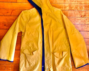 90s Yellow Navy reversible vintage classic rubber hooded raincoat