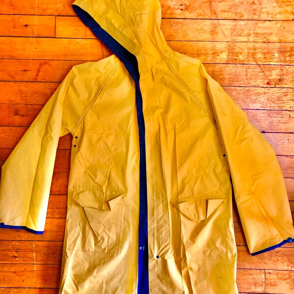 90s Yellow Navy reversible vintage classic rubber hooded raincoat