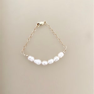 14k pearl chain bracelet, freshwater pearl bracelet, newborn bracelet, baby bracelets, girl bracelet, baby jewelry, gifts for baby, babygirl