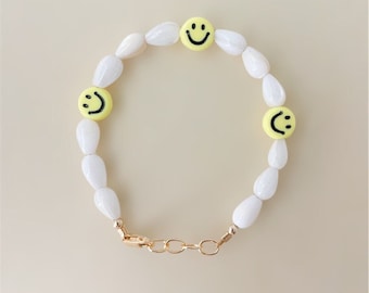 Bracelets bébé, bracelet smiley, bracelets fille, perle smiley, bijoux bébé