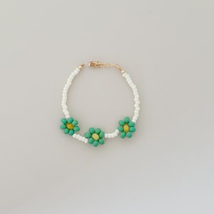 Baby bracelet-flower bracelet- daisy bracelet- turquoise bracelet- baby jewelry- spring bracelet- beaded bracelet