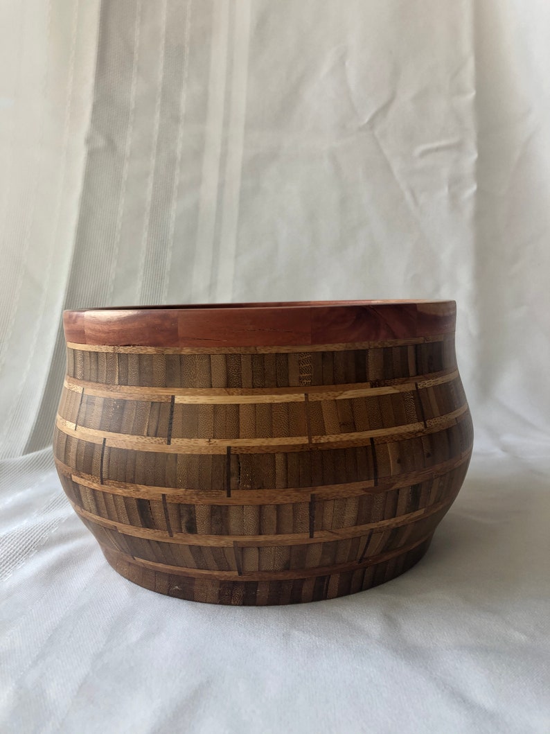 Segmented Bowl