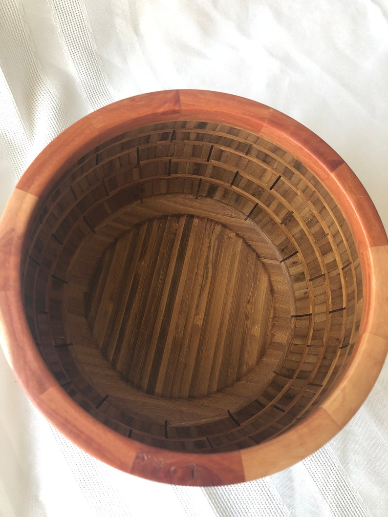 Segmented Bowl
