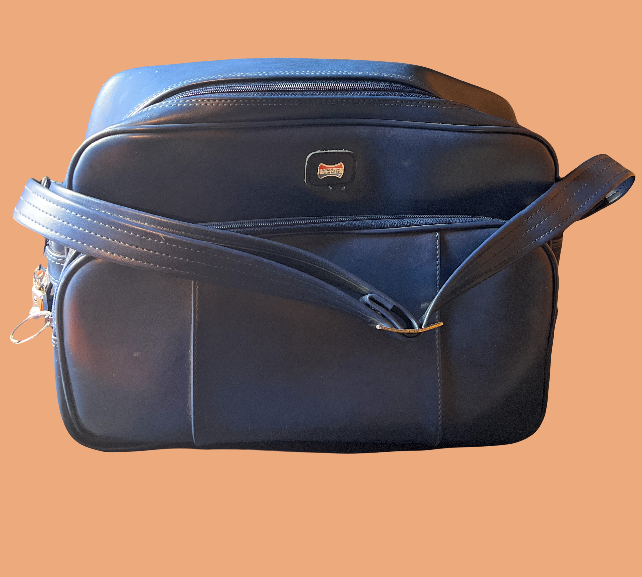 American tourister overnight tote 2025
