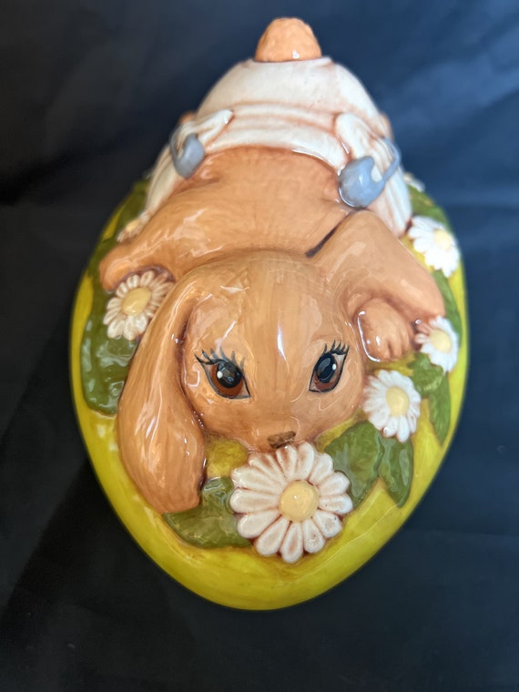 Vintage Handmade / Hand Painted Bunny Egg Ceramic… - image 1