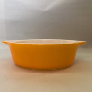 Vintage Pyrex Casserole Dish - #471 - 1 PT - Good Condition - Minor Wear