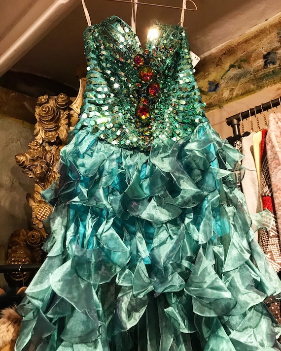 Unique Sherri Hill turquoise dress