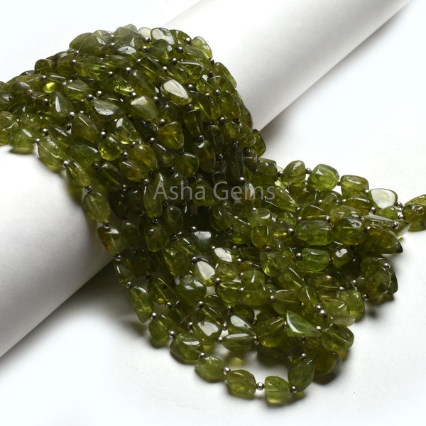 Perline di pepite lisce di Vessonite verde naturale, Vesuvianite Pianura irregolare Tumble Pietra preziosa Vessonite Perline fatte a mano Collana di creazione di gioielli VENDITA