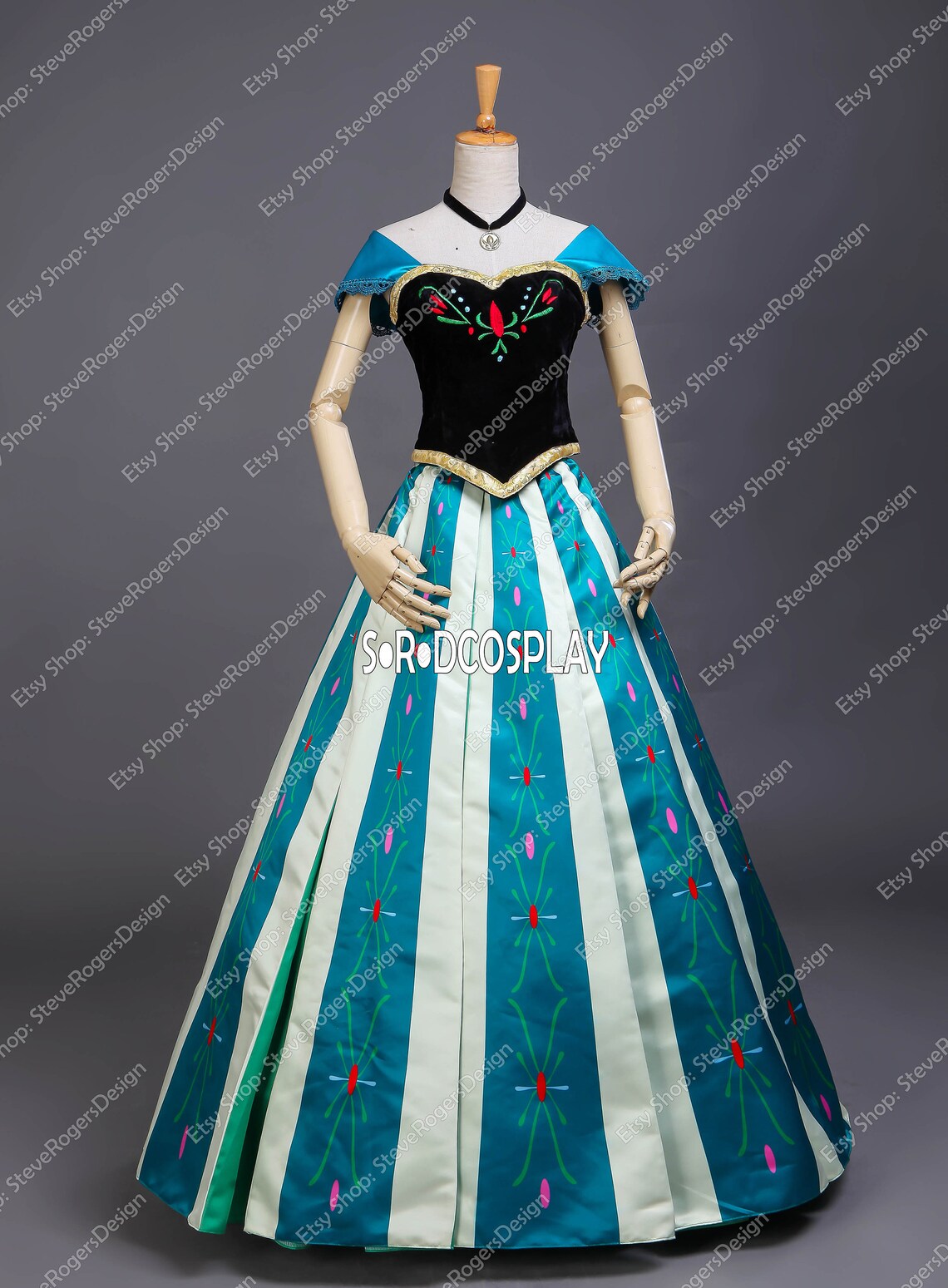 elsa coronation cosplay