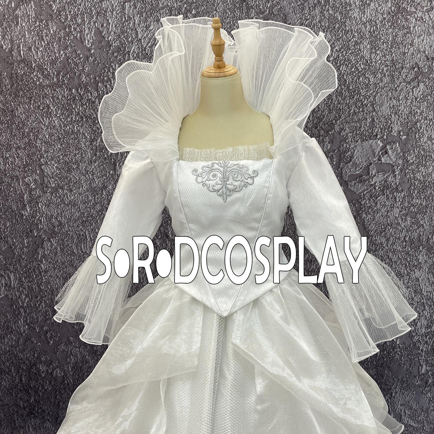 green emerald velvet dress Amazon.com: Disguise Women's Fairy Godmother Movie Adult Deluxe, White,  Medium : Clothing, Shoes & Jewelry main image 1