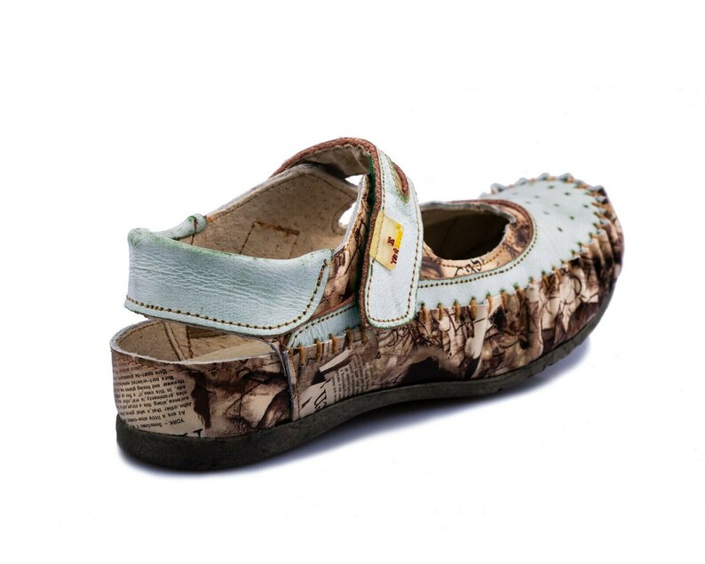 42 and a half shoe size