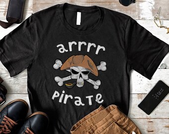 Funny Arr Pirate Skull T-Shirt: Trendy Pirating Gift