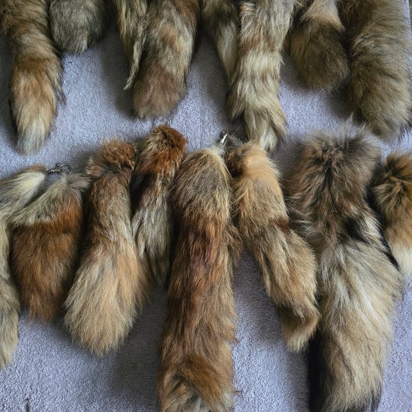 2 x Cooper/White/Black Real  Fox Tails Tassel For Fashion Traditional Folk from Zakopane Bag Legitimate Fox Fur Keyring Accessory Luxury