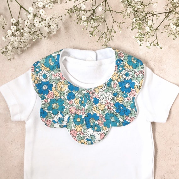 scalloped bib