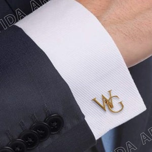 Custom Initial cufflinks For Groomsmen, Initial Cufflinks For Weddings, Wedding Gifts For Him, cufflinks for men Gift For Him, Gift For Dad. zdjęcie 1