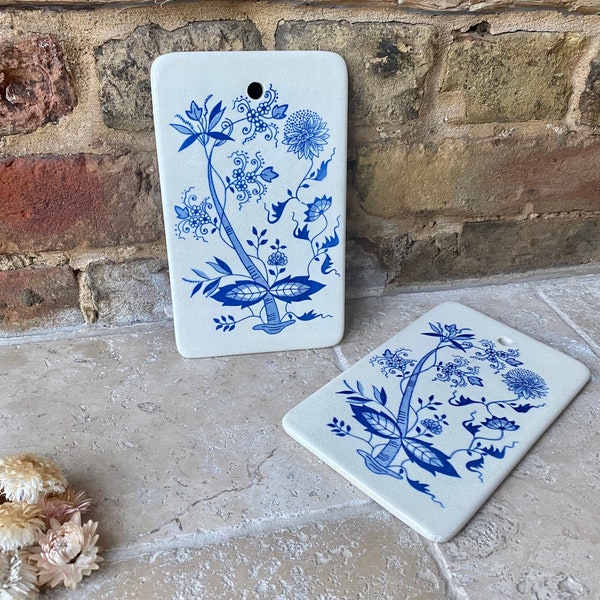 1 x Antique Early 20th Century Ironstone Cutting Board | White Ceramic Continental Onion Or Chopping Board | Dutch Vintage Platter