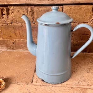 Blaue Emaille Teekanne: Vintage französische, große Kaffeekanne, dekorative Kitchenalia, US TARIFE INBEGRIFFEN