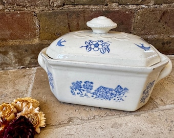 Vintage französische Butterdose mit Deckel: Blaue und weiße Fayence, Butterdose im Landhausstil, US TARIFE INBEGRIFFEN
