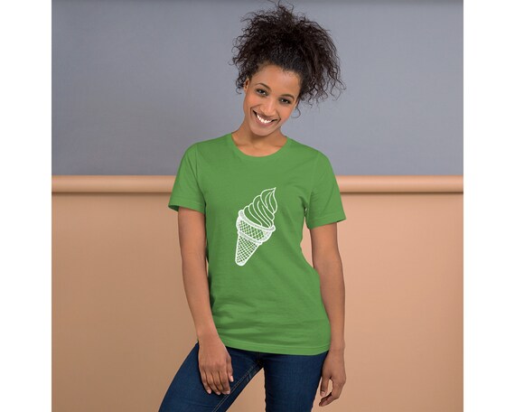 Ice Cream Cones Graphic Tee: Summertime Dessert Shirt