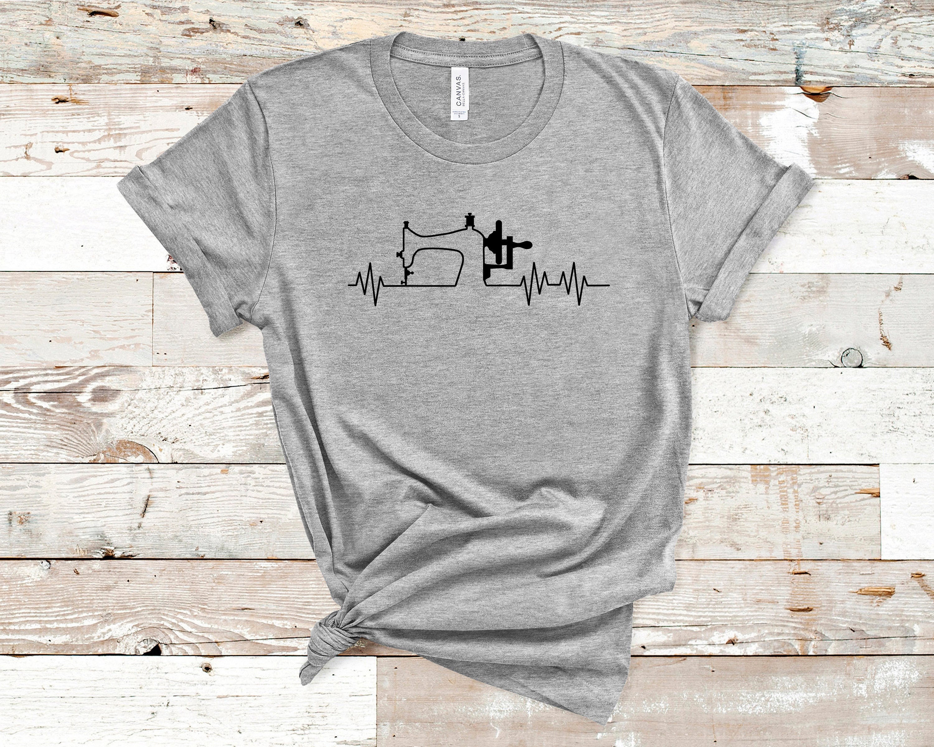 休日限定 Sewing Machine T-shirt Shirt Tee, Sewing Lover Shirt, Sewing ミュージシャン