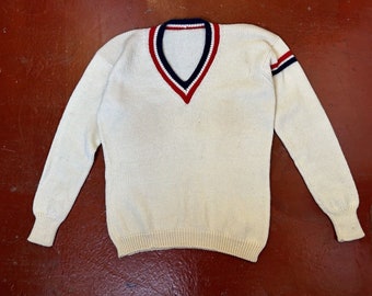 Vintage womens cricket jumper 1960s 70s handknitted sweater preppy Mod size S