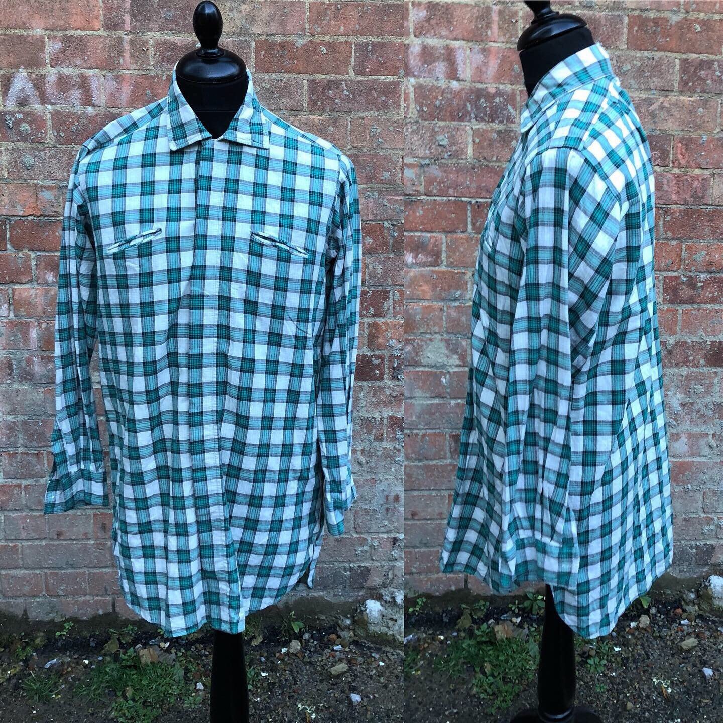 Image of 20S 1930S 30S Vintage German Chore Shirt Workwear Cotton Flannel Look Twin Pocket Ww1 Ww2 Hidden Placket Chinstrap Loop Collar Medium 15"