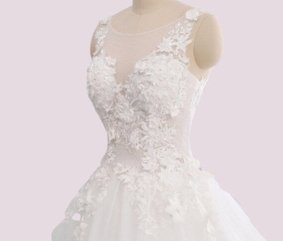 Robe Mariée Princesse Longue Traine Dentelle