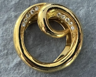 Vintage Scarf Clip, Gold Tone Metal Clear Rhinestone Round Scarf Clip, Vintage Modern Scarf Accessory.