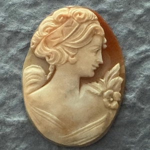 Mid Century Large 50x37 mm Loose Real Shell Cameo, Vintage / Antique Genuine Hand Carved Woman Profile Unmounted Shell Cameo Circa 40s - 50s