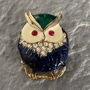 Vintage Enamel OWL Brooch, Vintage Enamel and Rhinestone Owl Brooch Pin, Gold Tone Animal Wild Bird Brooch, Wise Bird Owl Brooch.